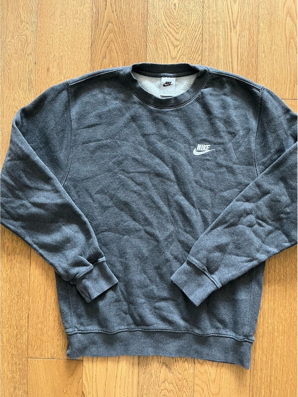 Nike Women's Extra Small Heather Gray Crewneck Sweatshirt